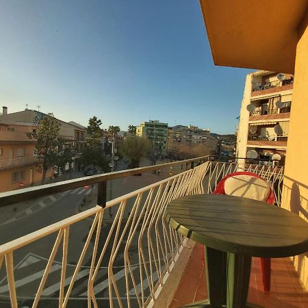 Diana Apartamento Con Terraza Muy Cerca Del Mar Пинеда-де-Мар Экстерьер фото