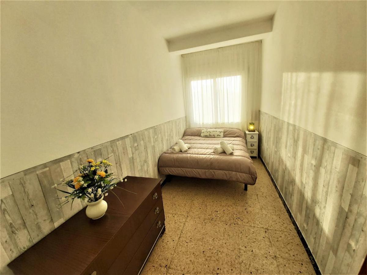 Diana Apartamento Con Terraza Muy Cerca Del Mar Пинеда-де-Мар Экстерьер фото