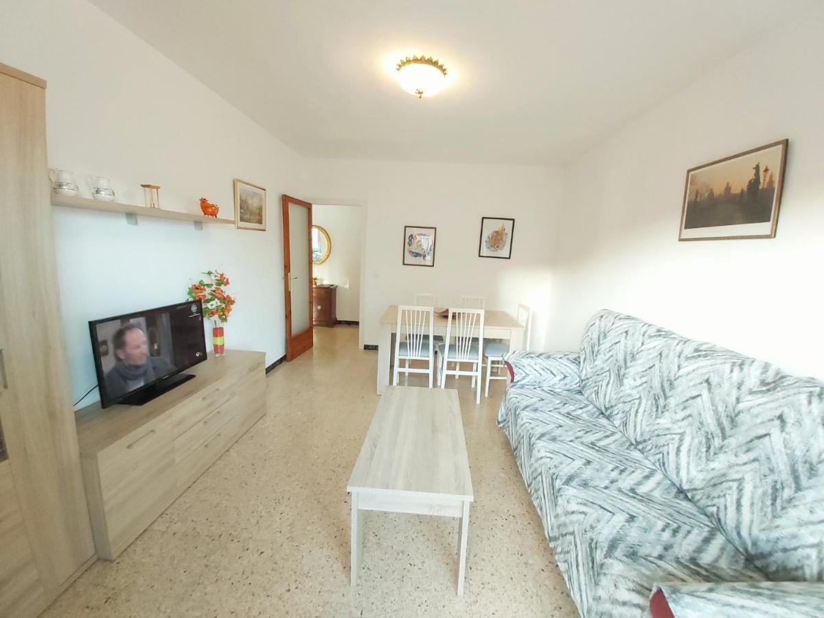 Diana Apartamento Con Terraza Muy Cerca Del Mar Пинеда-де-Мар Экстерьер фото